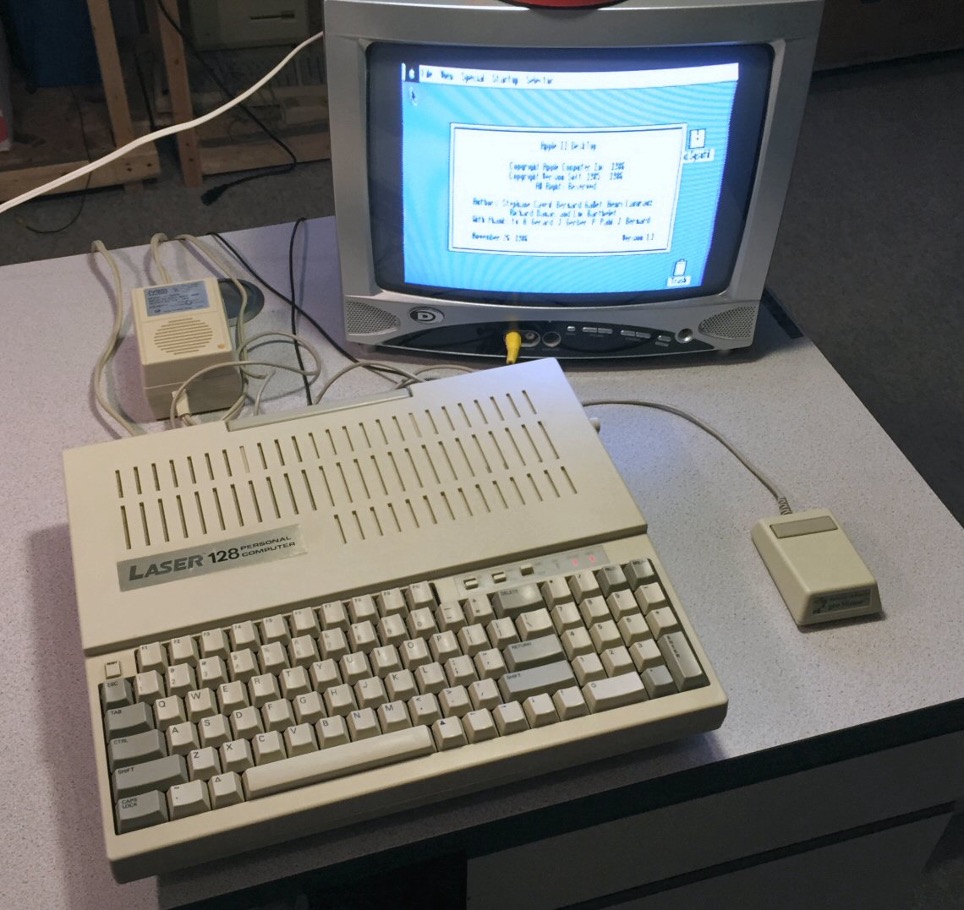 apple2 clone laser128